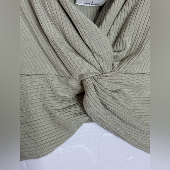 Wilfred Ribbed Twist Front Crop Top Sage Green Large Modal Blend Aritzia - Picture 4 of 9